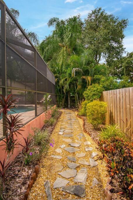 Family Friendly Pool Paradise Retreat Near Beaches Palm Harbor Exterior foto